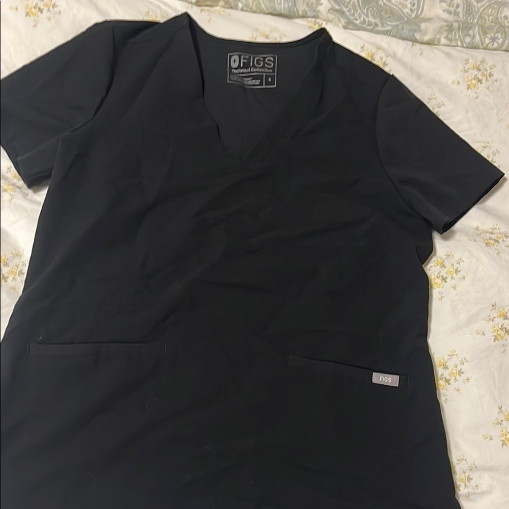Figs black top